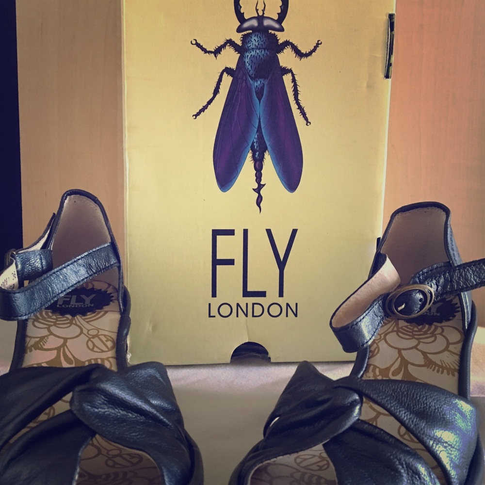 London Fly Wedge Peep Toe Sandal